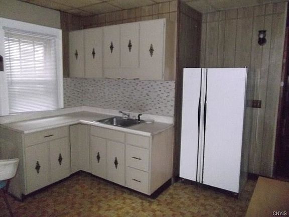2nd image of 1501 Grant Blvd
