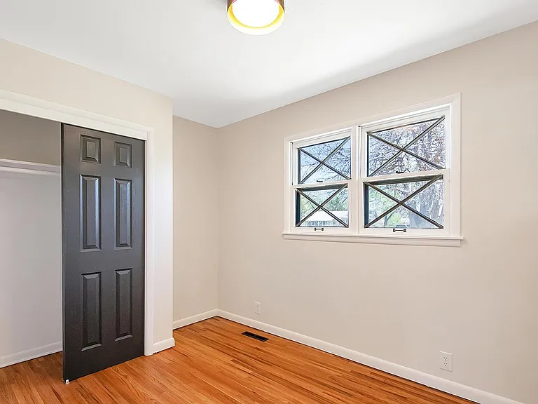 1239 N Cramer St — Photo 16