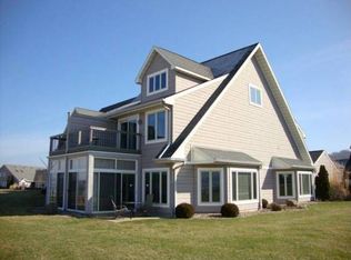 218 Harbor Pointe Dr, East Peoria, IL