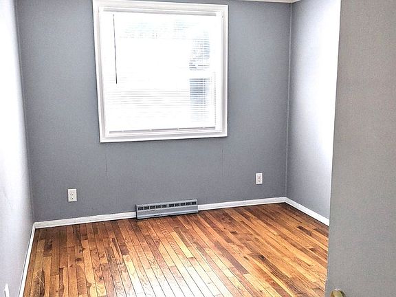 4th image of 2506-2510 Oriole Ln