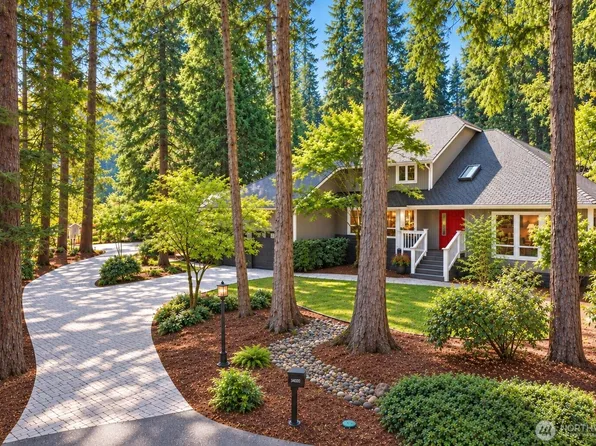 13605 NE 48th Place, Bellevue, WA 98005