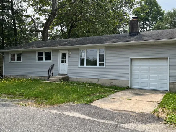 39 Arbutus St, Browns Mills, NJ 08015