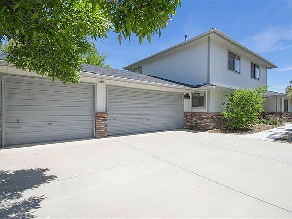 2nd image of 1316 Sanden Ln
