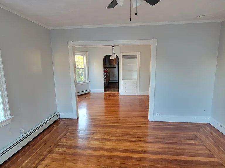 28 Osborn St #2 — Photo 4