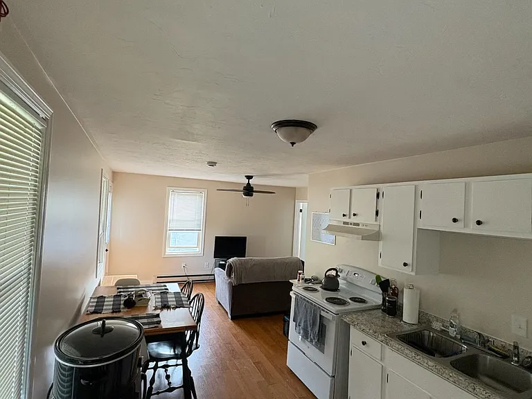 109 Morris St #1 — Photo 5