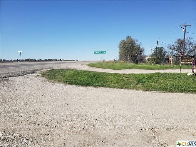 2nd image of 15091 N State Highway 123