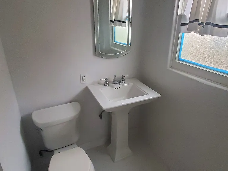 3512 Voltaire St — Photo 12