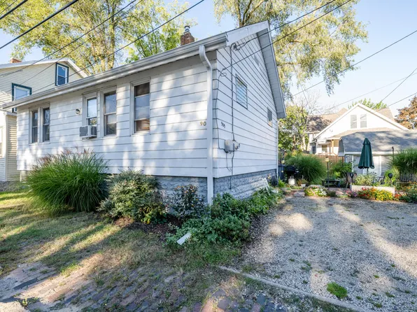 909 Market St, Saint Joseph, MI 49085