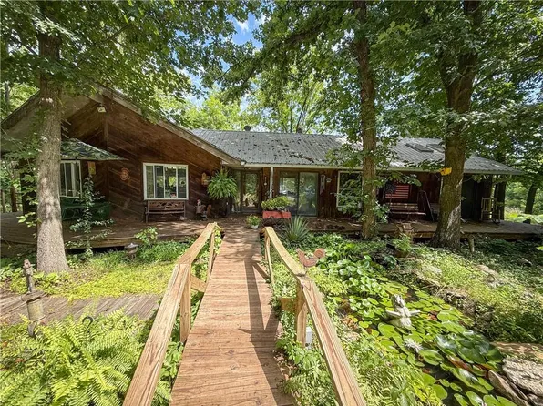 24604 E 327th St, Harrisonville, MO 64701