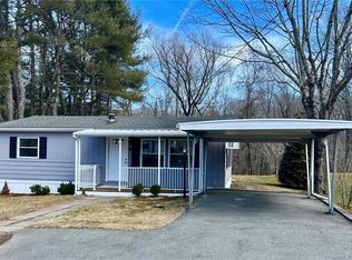 14 Swan Lake Trl, Killingworth, CT 06419