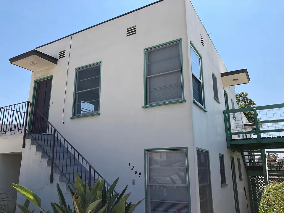 1259 Palm St