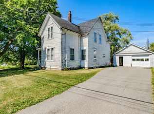 316 Old County Rd, Rockland, ME 04841