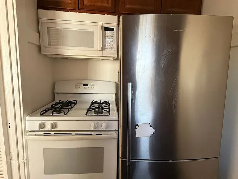 6028 Eleanor Ave #1/2 — Photo 7