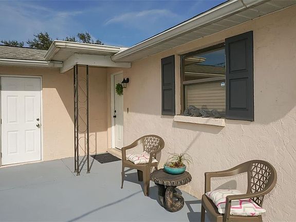 3rd image of 1554 N Brink Ave