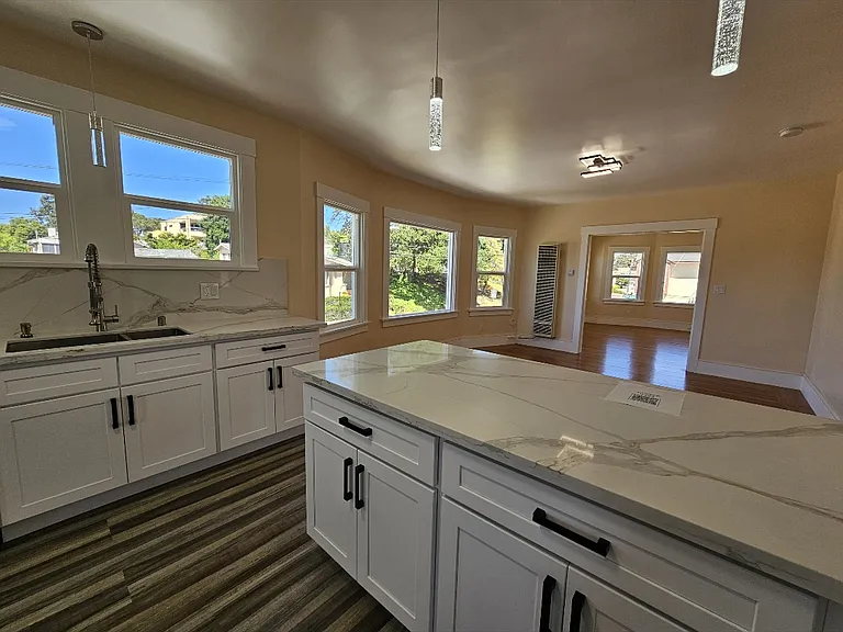 481 Van Dyke Ave #1 — Photo 14