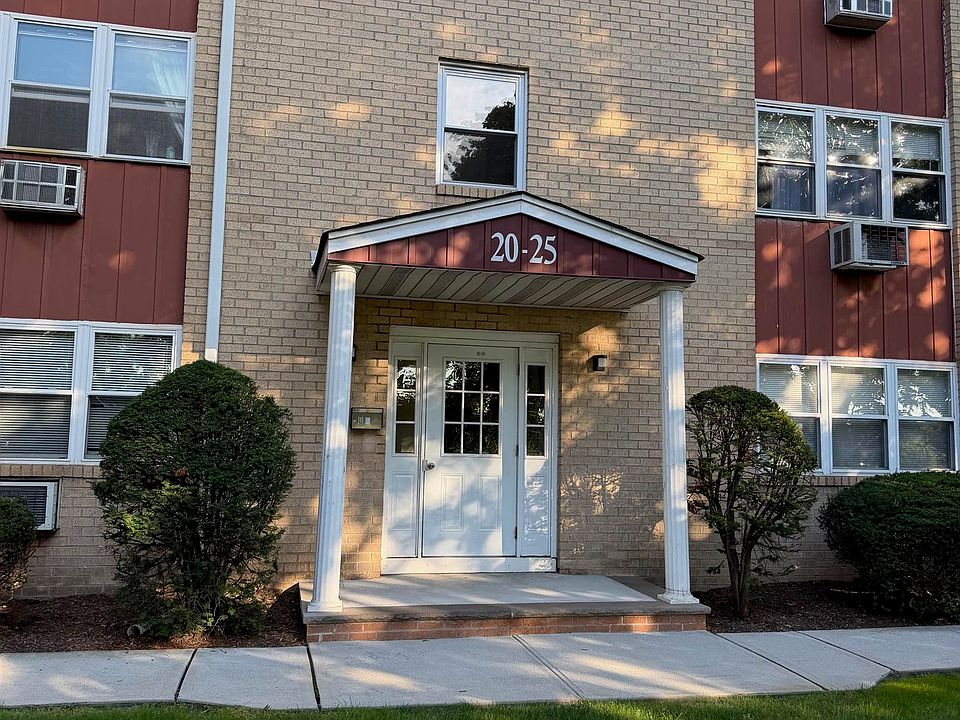 1st image of 2 Radio Ave APT C20