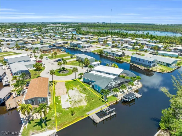 17920 Stevens Blvd, Fort Myers Beach, FL 33931