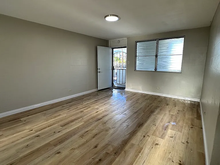 1329 Kinau St #C2 — Photo 4