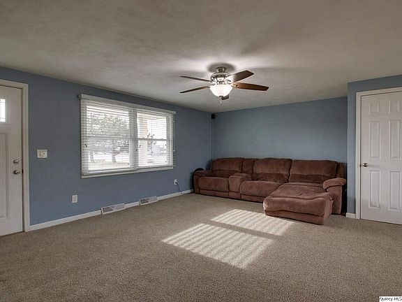 4th image of 3527 College Ave