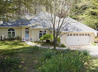 880 Thousand Oaks Dr, Lawrenceville, GA 30043