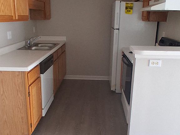 3rd image of 1310 Dreaver St #128