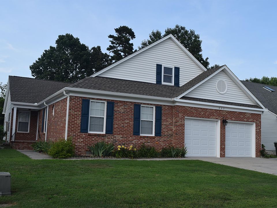 1st image of 823 McCrae Dr