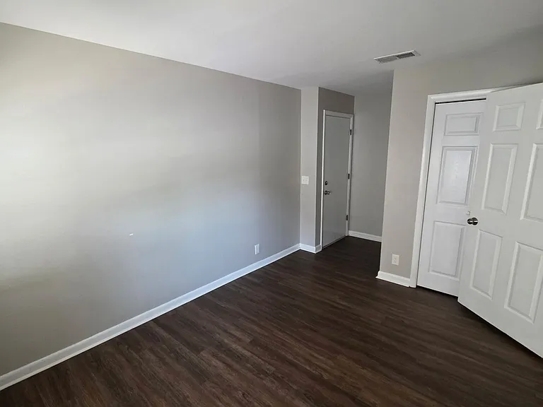 2113 Belmont Blvd #2 — Photo 4