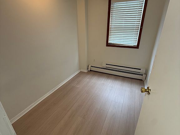 3rd image of 58 Van Buren St Floor 1