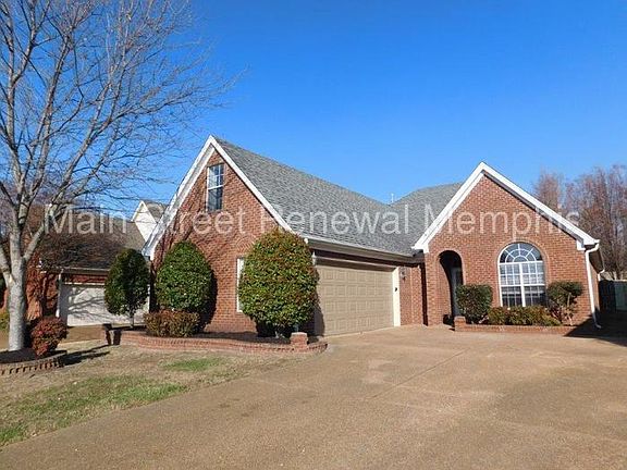 5th image of 2700 Graystone Dr