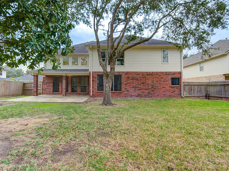 2327 Centerbrook Ln — Photo 46