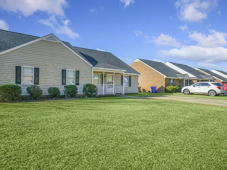 3418B Pear Tree Ct NW — Photo 5