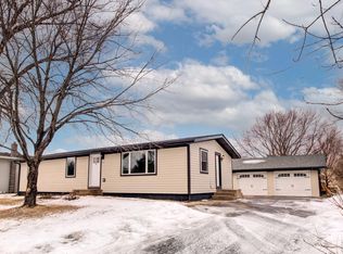 219 9th St W, Jordan, MN 55352