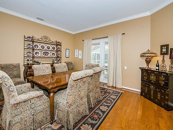 4th image of 4867 Juniper Dr