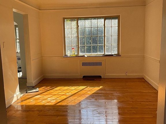 5th image of 4128 Washtenaw Ave