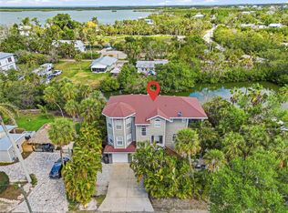 28 Michiana Dr, Terra Ceia, FL 34250