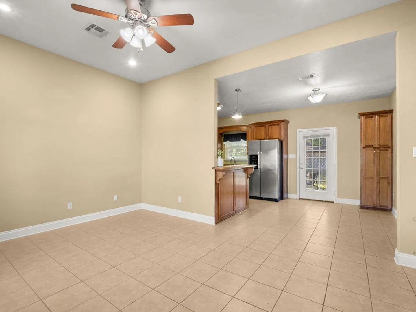 1425 Bilbo Street — Photo 3