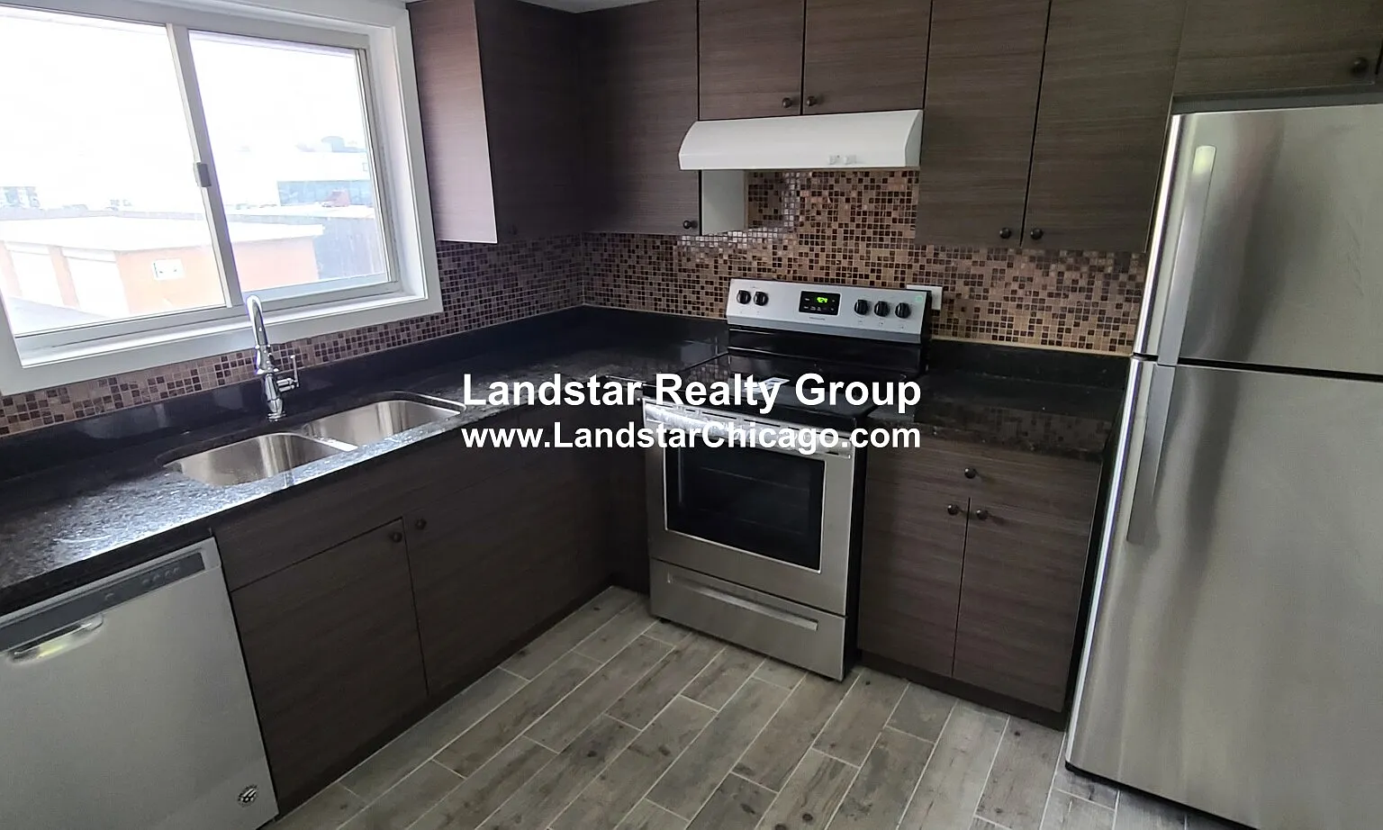 2 bed, 1000 sqft, $2,000 — Photo 1
