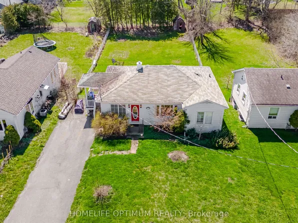 128 Eagle St, Newmarket, ON L3Y 1J4