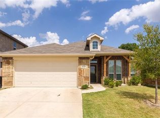 2233 Halladay Trl, Fort Worth, TX 76108