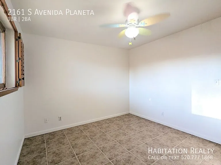 2161 S Avenida Planeta — Photo 13