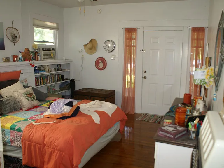 1023 W Hickory St #A — Photo 12