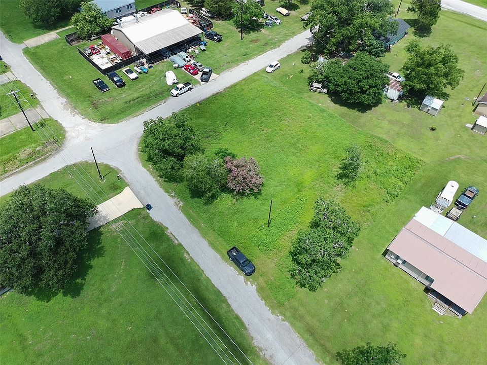 1st image of 2702 12th St