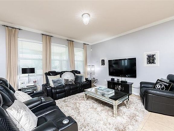 2nd image of 3157 Zander Dr