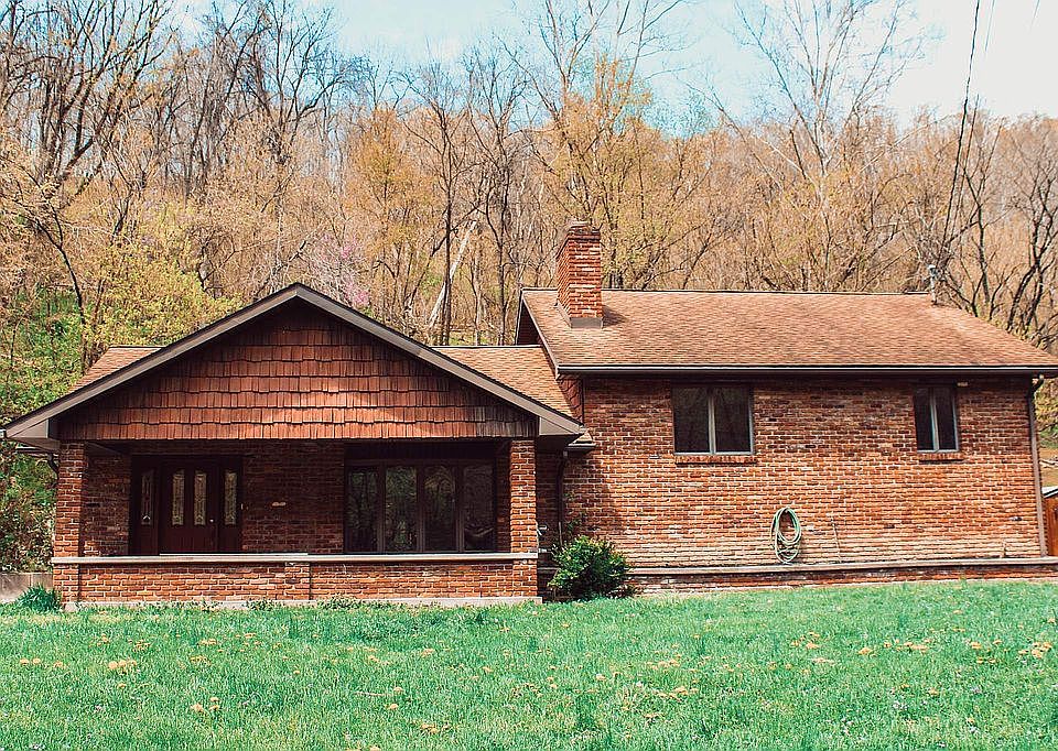 1st image of 264 Toms Run Ln