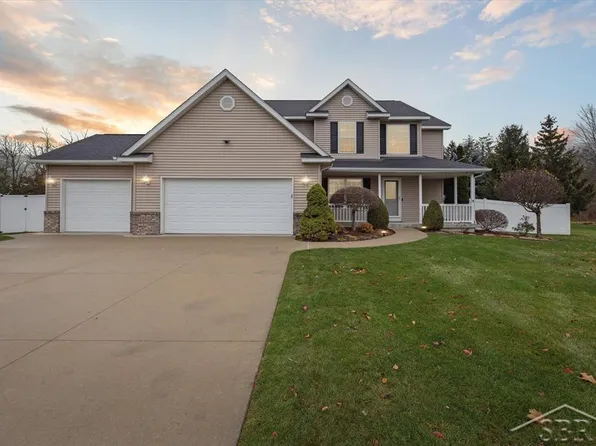 4759 Spitler Dr, Bay City, MI 48706