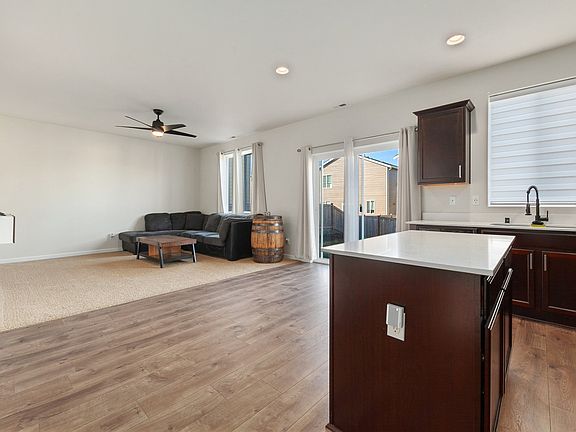 5th image of 19024 Lipoma Ave E