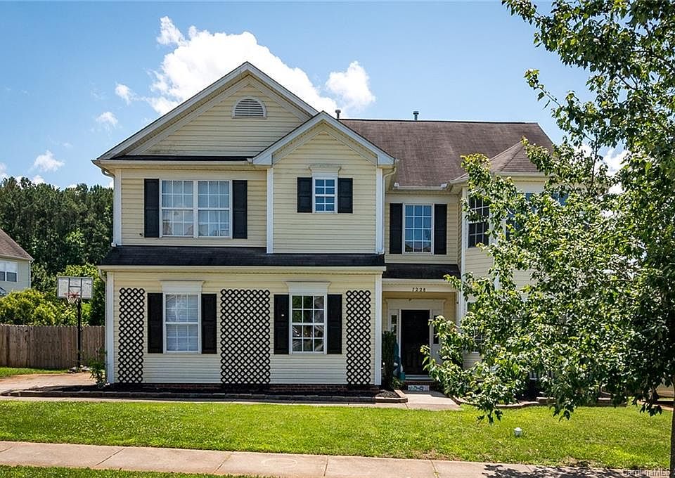 1st image of 7228 Tanners Creek Dr