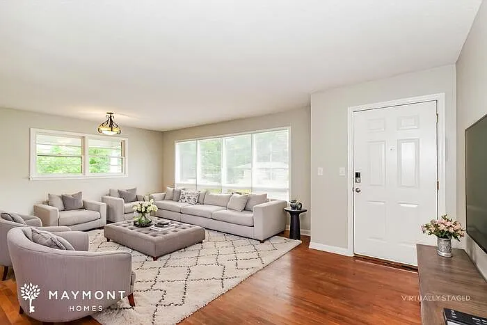 445 Orchid Rd — Photo 4