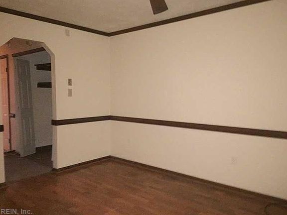 2nd image of 5633 Campus Dr