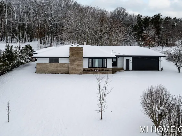 10705 158th Ave, West Olive, MI 49460